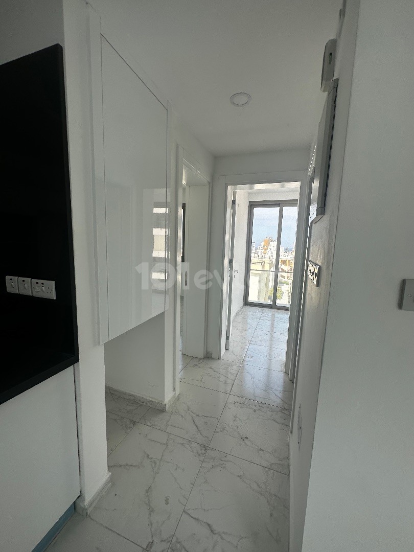 2+1 80 m2 LAST TWO APARTMENTS WITH COMMERCIAL PERMIT IN CENTER OF GIRNE