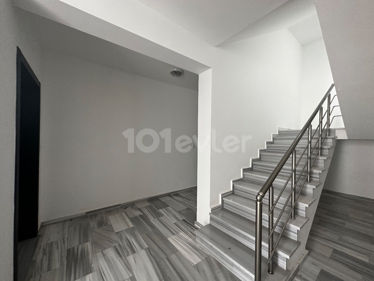 2+1 APARTMENTS WITH QUALITY WORKMANSHIP AND AN ELITE LOCATION IN THE METEHAN REGION OF LEFKOŞA 