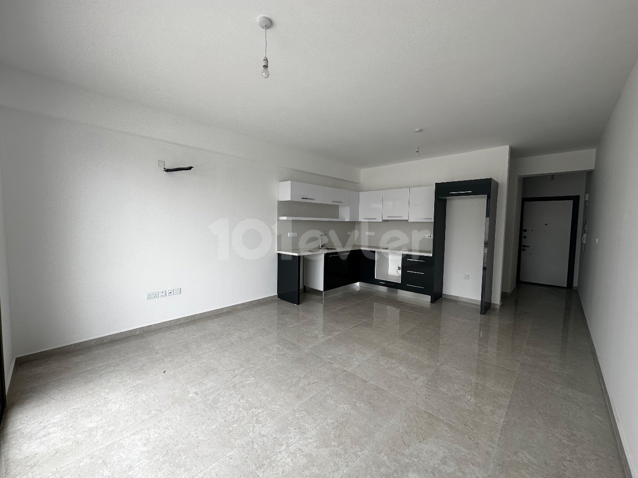 2+1 APARTMENTS WITH QUALITY WORKMANSHIP AND AN ELITE LOCATION IN THE METEHAN REGION OF LEFKOŞA 