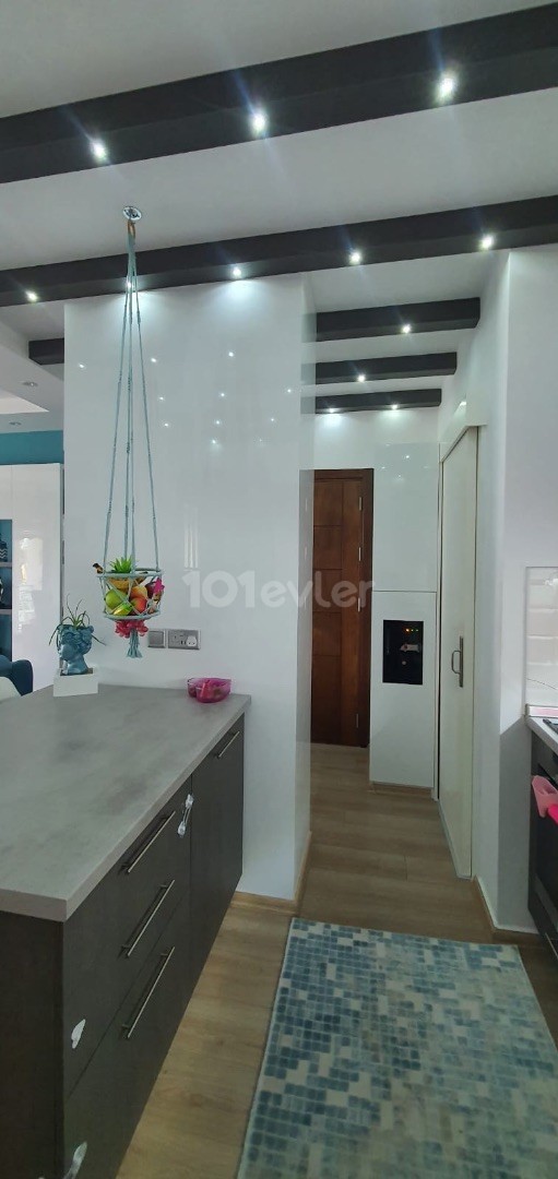 3+1 ENSUITE 1ST FLOOR LUXURY APARTMENT IN LEFKOŞA / HAMİTKÖY