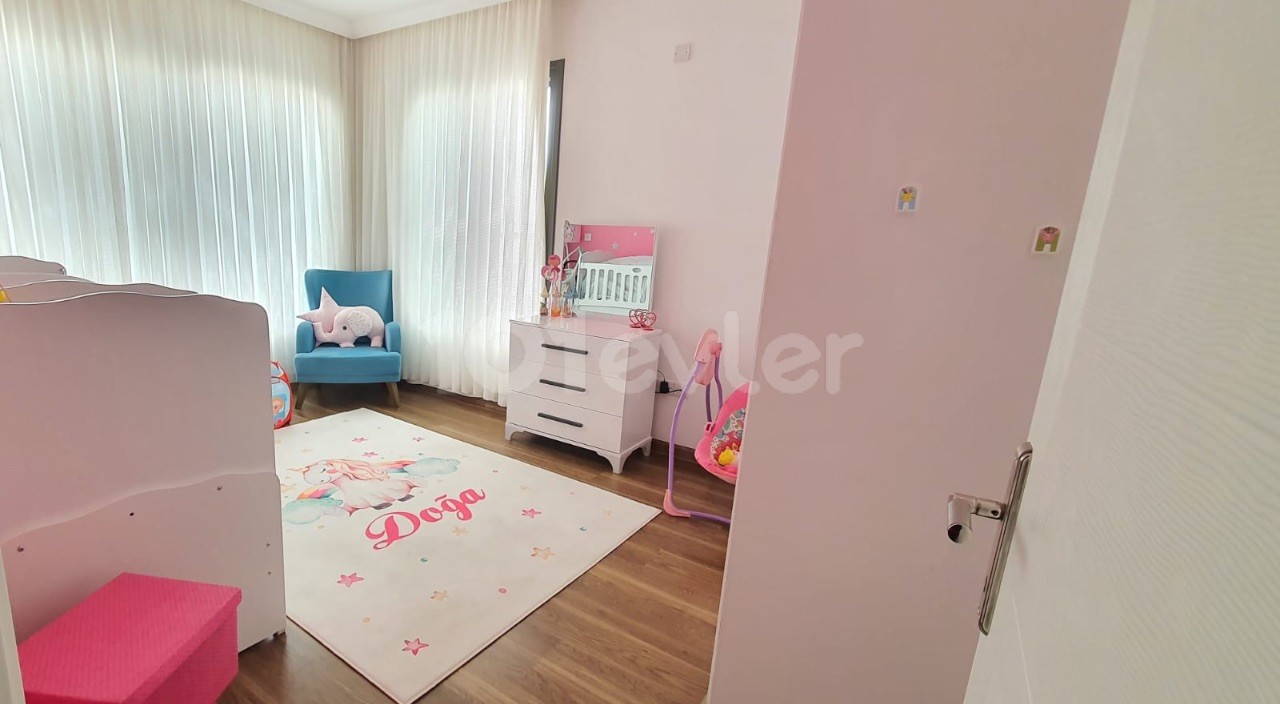 3+1 ENSUITE 1. STOCK LUXUS-WOHNUNG IN LEFKOŞA / HAMİTKÖY