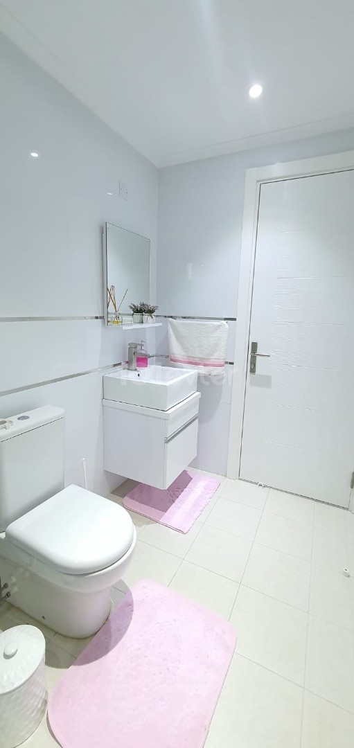 3+1 ENSUITE 1ST FLOOR LUXURY APARTMENT IN LEFKOŞA / HAMİTKÖY