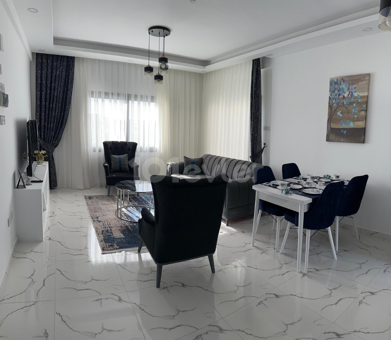 2+1 VOLL MÖBLIERTES PENTHOUSE IN GİRNE / ESSNTEPE 