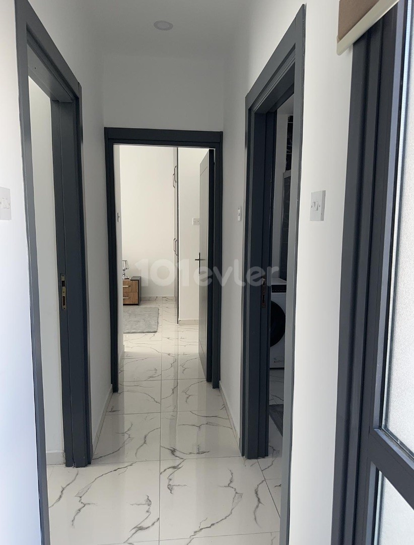 2+1 VOLL MÖBLIERTES PENTHOUSE IN GİRNE / ESSNTEPE 