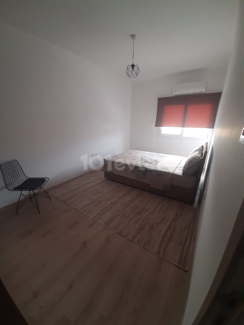 LEFKOŞA/GÖNYELİ BÖLGESİNDE DURAKLARA YAKIN NEZİH BİR KONUMDA FULL EŞYALI DAİRE