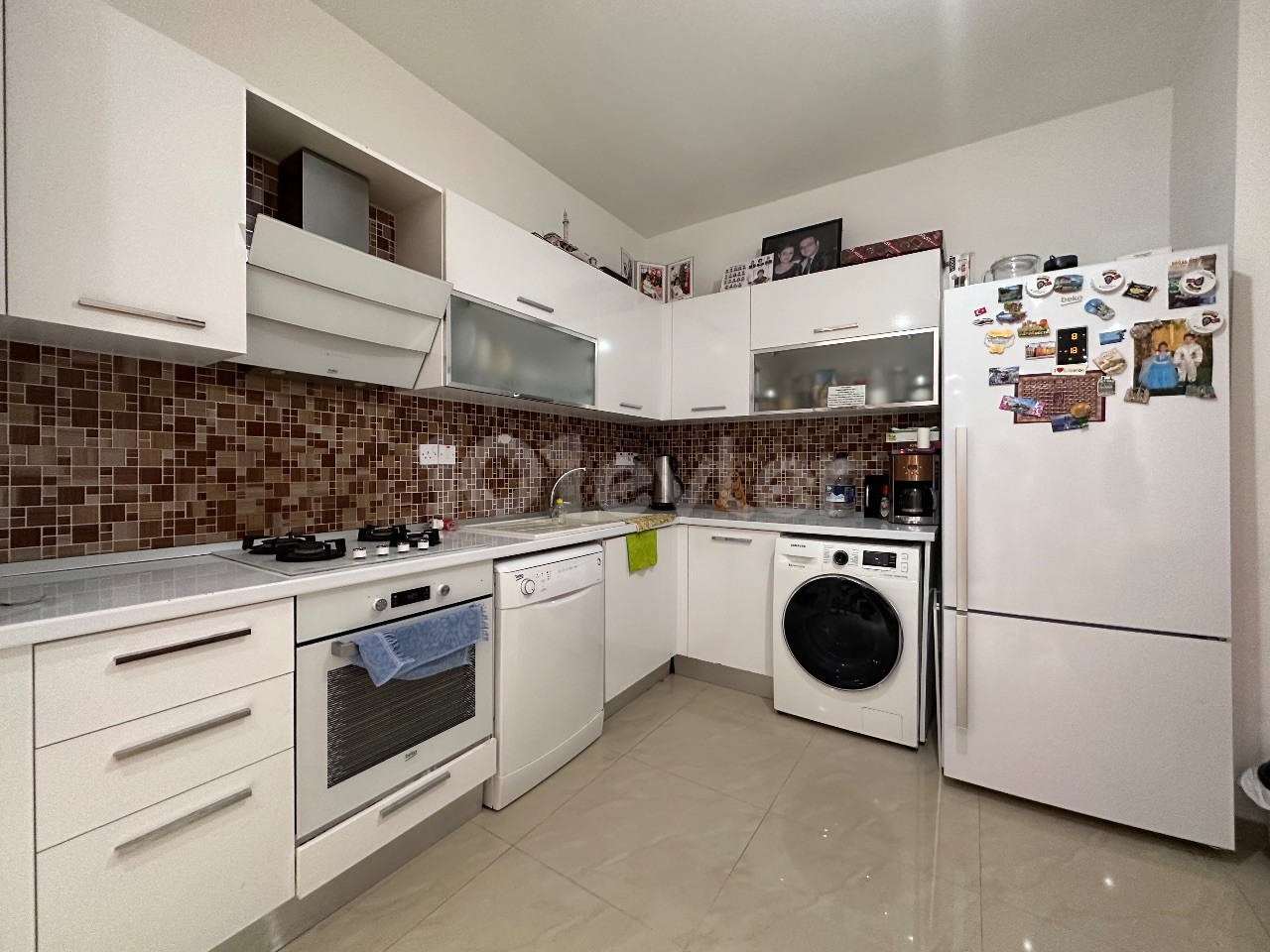 LEFKOŞA KUMSAL BÖLGESİNDE FULL EŞYALI DAİRE