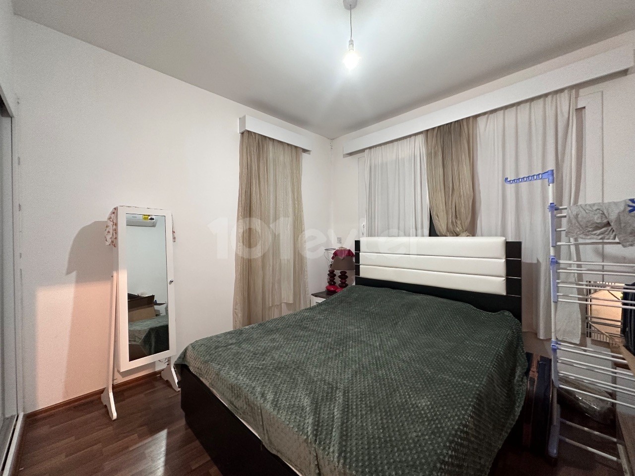 LEFKOŞA KUMSAL BÖLGESİNDE FULL EŞYALI DAİRE