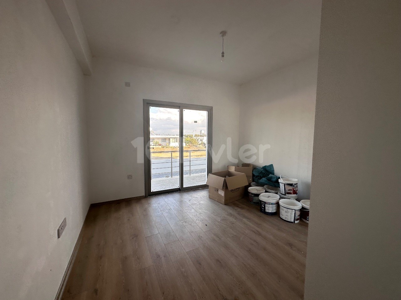 LEFKOŞA / ALAYKÖY BÖLGESİNDE ZEMİN KAT 2+1 DAİRE