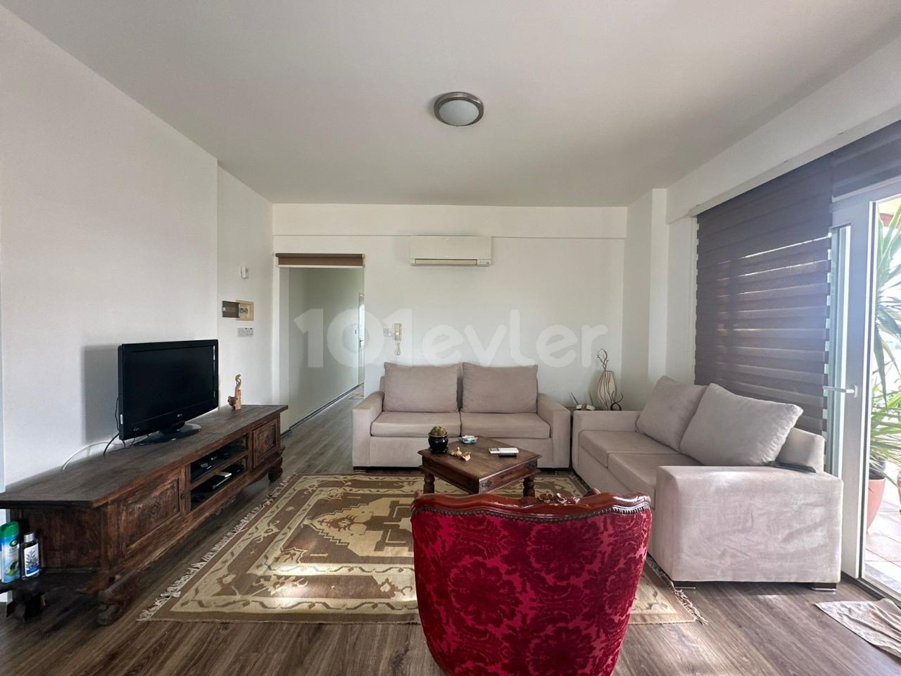 2+1 Penthouse zur Miete in der Gegend von Nikosia Yenikent