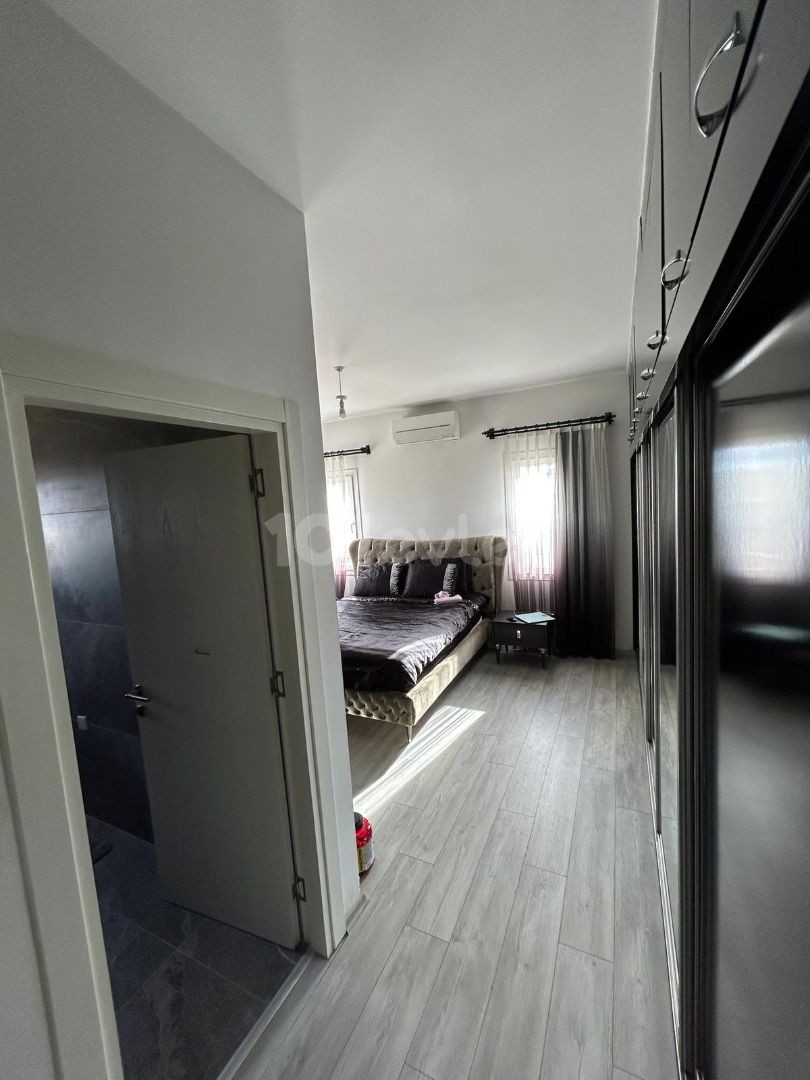 3+2 Flat for Sale in Gönyeli Area