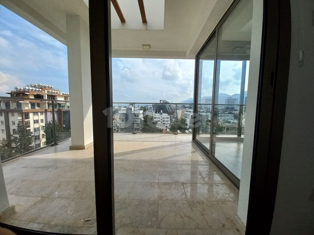 Penthouse Mieten in Girne Merkez, Kyrenia