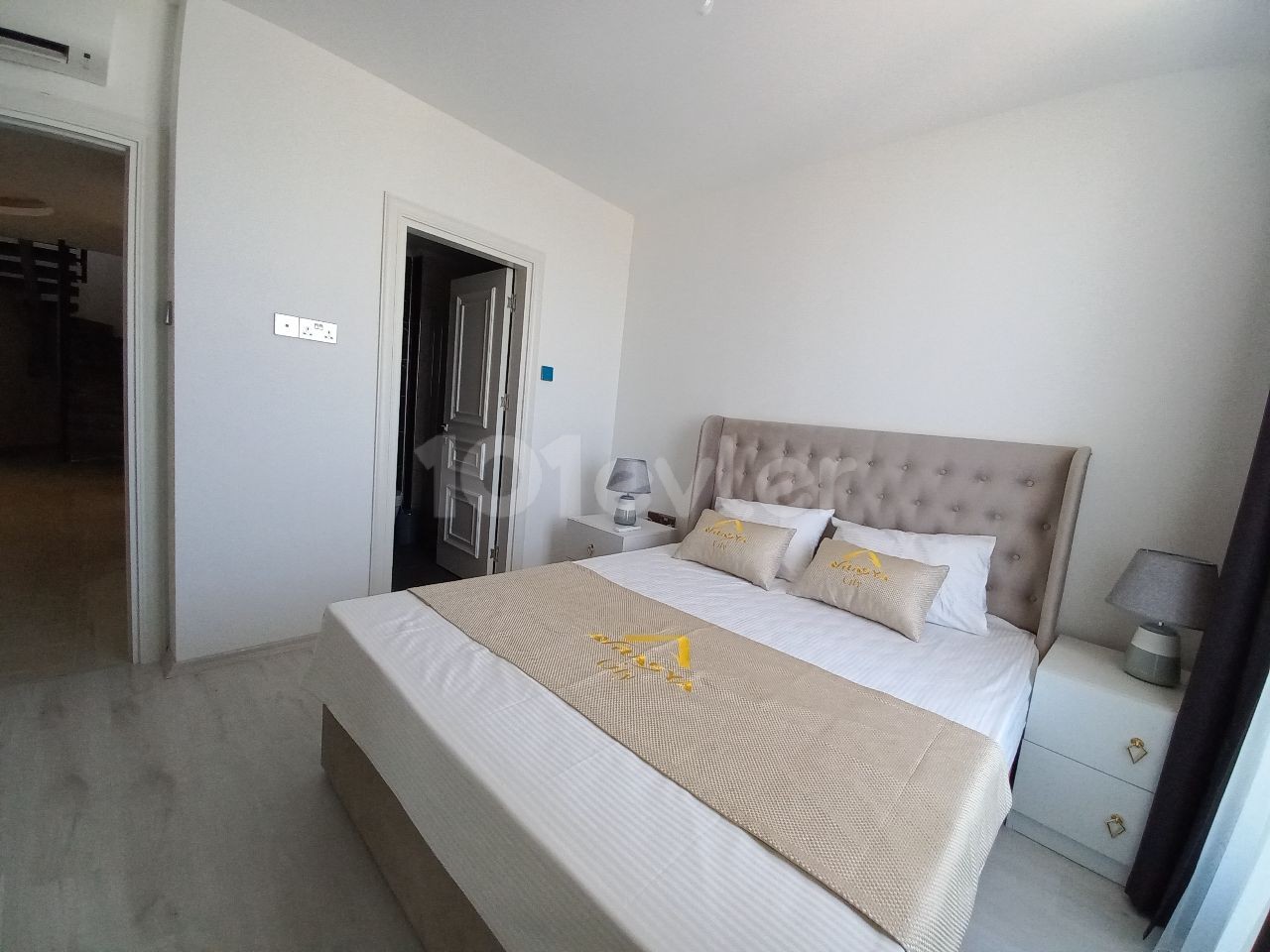 Girne merkezde özel havuzlu lüx eşyalı 3+1 penthouse