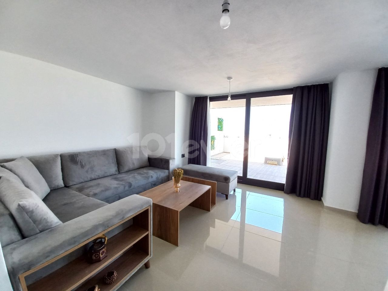 Girne merkezde özel havuzlu lüx eşyalı 3+1 penthouse