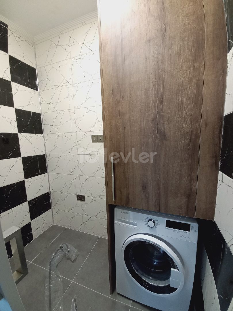 Luxury 3+1 flat for rent in a complex with pool in the center of Kyrenia