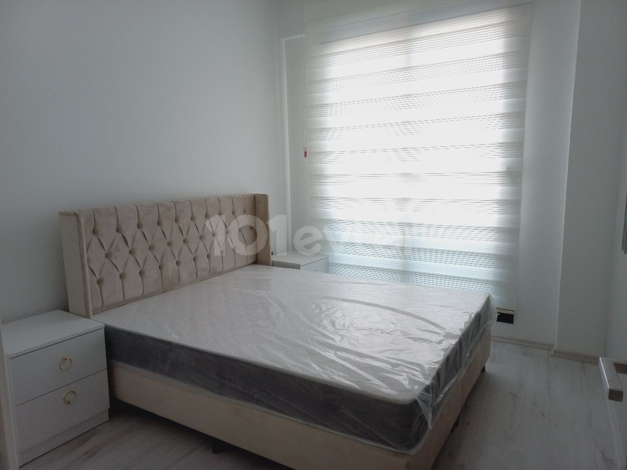 Luxury 3+1 flat for rent in a complex with pool in the center of Kyrenia