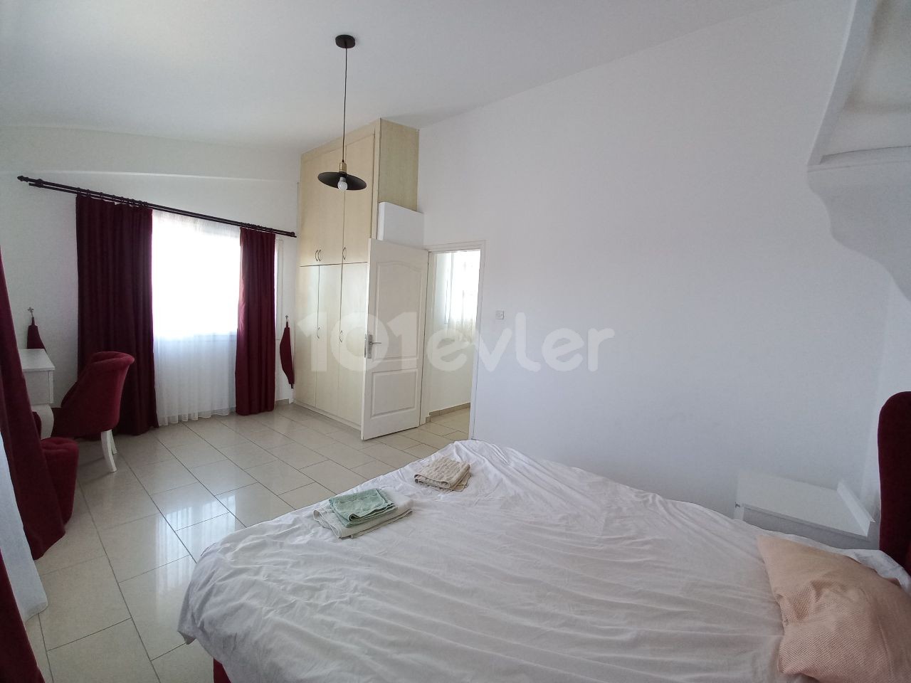 Girne Esentepe bölgesinde kiralık 4+1 full eşyalı villa