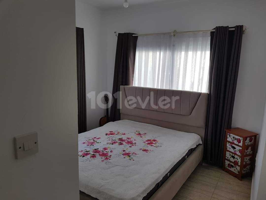 LAPTA DA SATILIK 3+1  ZEMİN KAT DAİRE