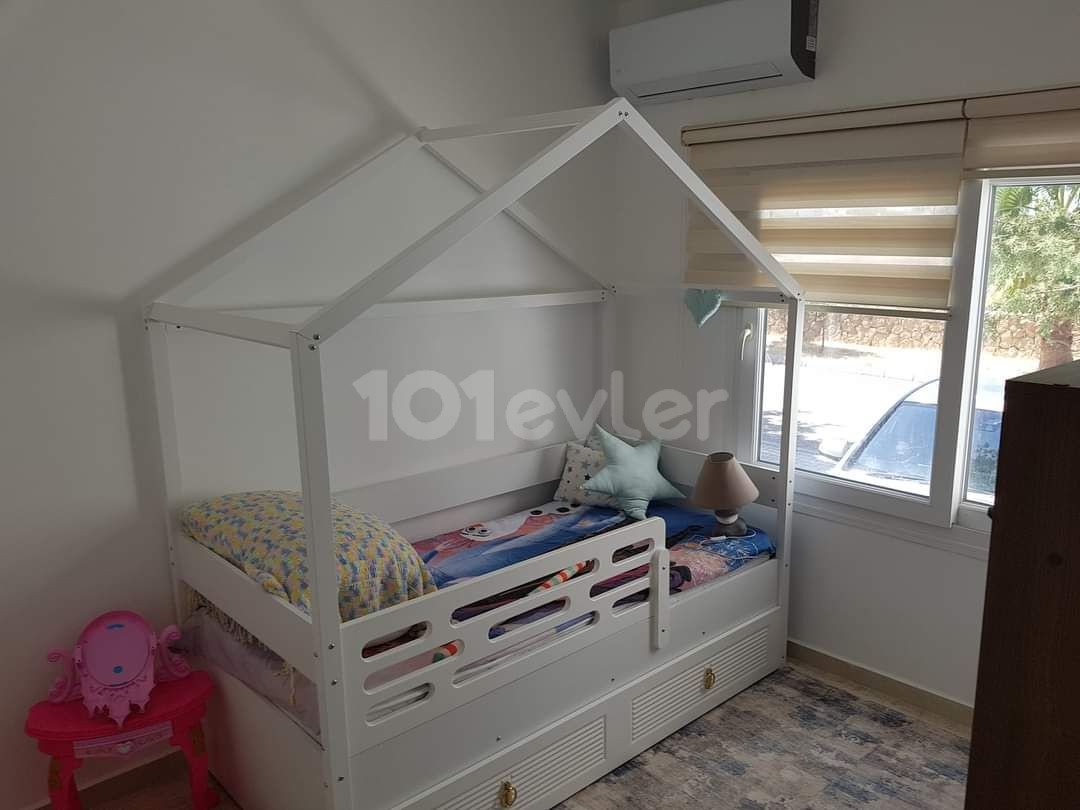 LAPTA DA SATILIK 3+1  ZEMİN KAT DAİRE