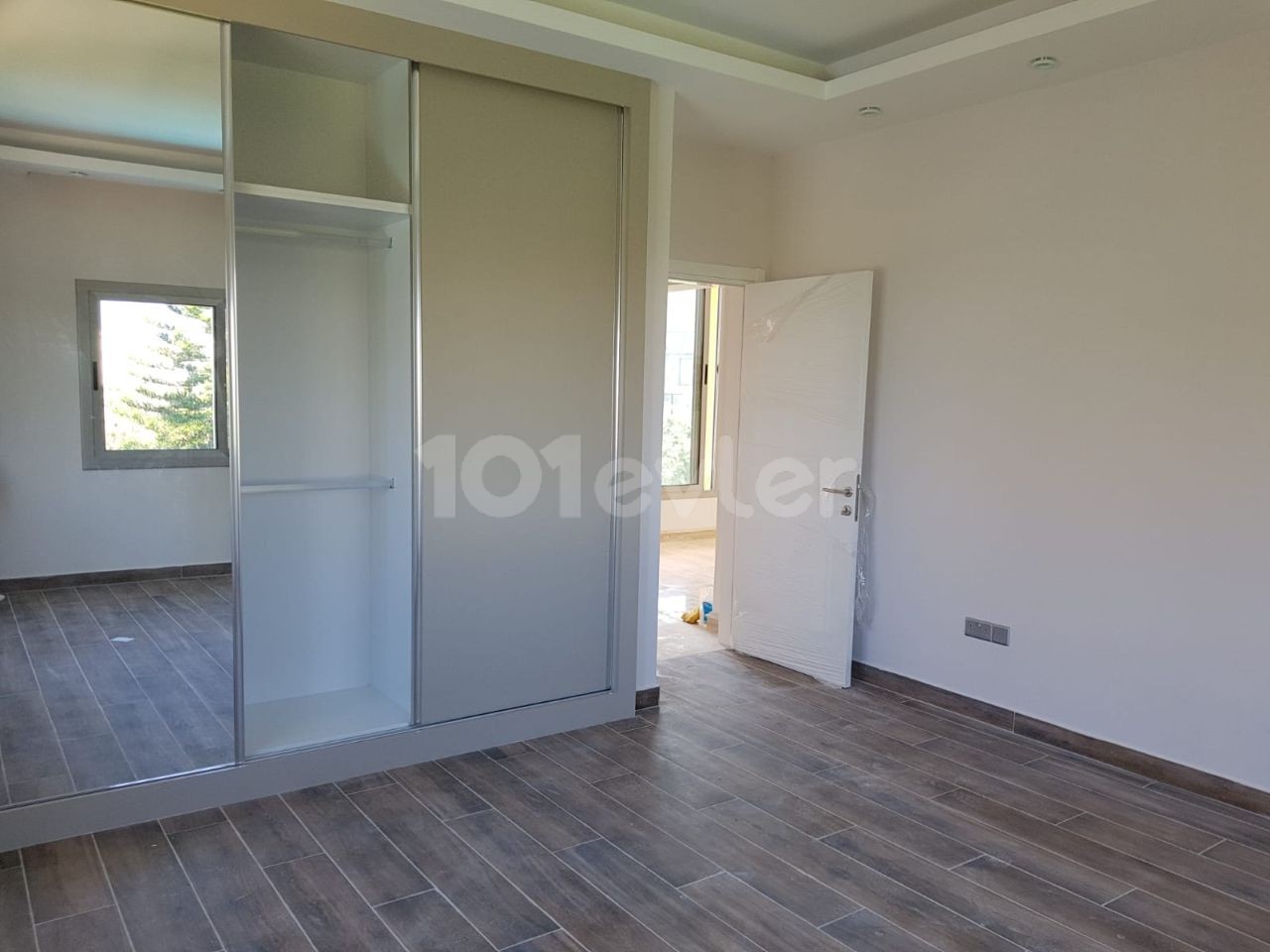 PERFEKTE 4+1 VILLA IN KYRENIA ALSANCAK