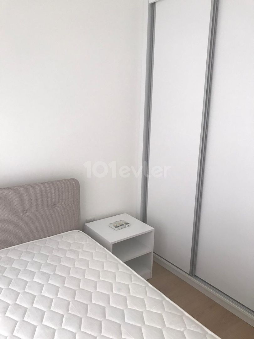 Girne merkezde full eşyalı 3+1 kiralık daire