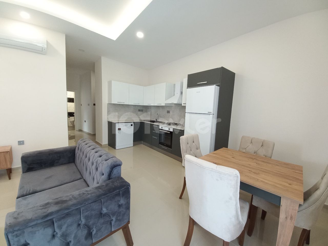 Luxury furnished 2+1 rental in the center of Kyrenia