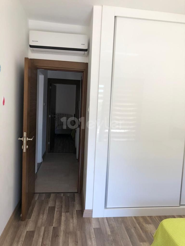 Girne merkezde kiralık full eşyalı 2+1 daire