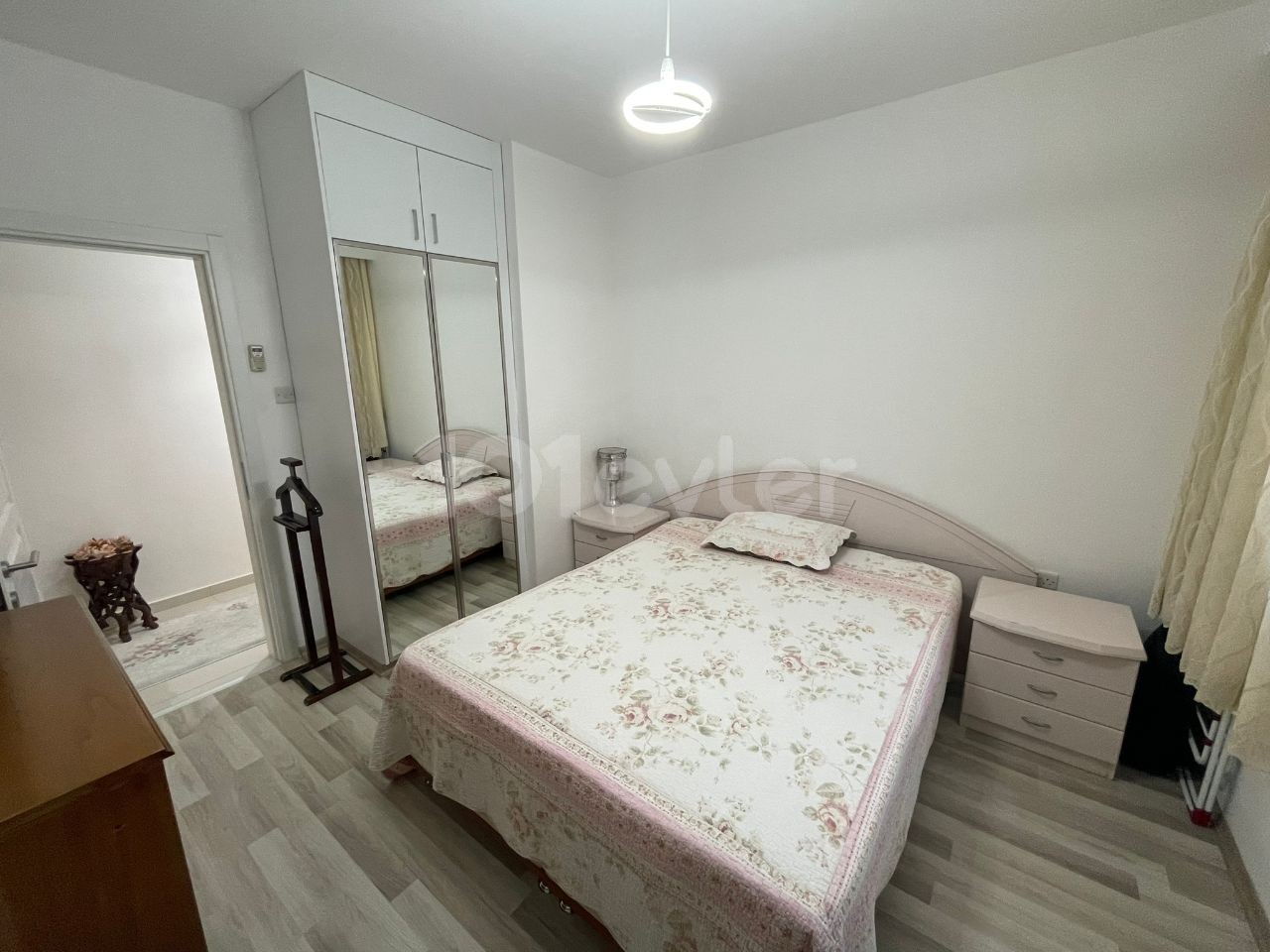 2+1 FURNISHED APARTMENT IN A SECURE COMPLEX IN THE CENTER OF KYRENIA