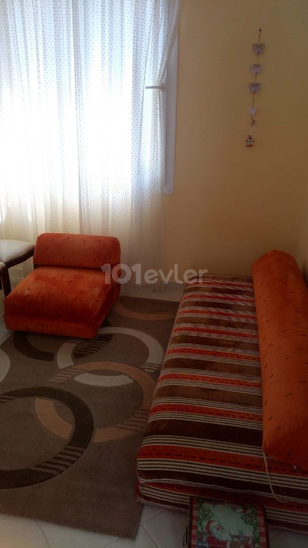 GİRNE MERKEZDE SATILIK 4+1 penthouse