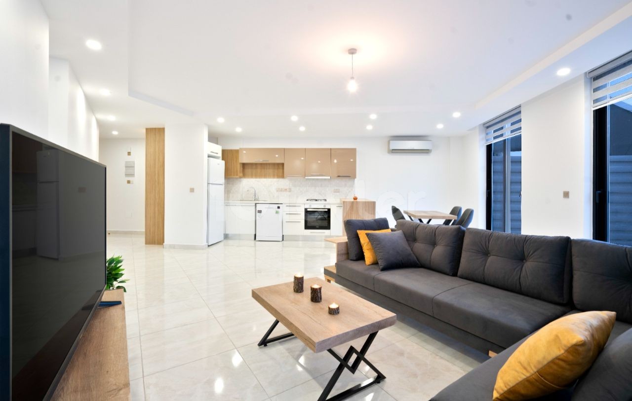 LUXURIOUS FURNISHED 2+1 FLAT FOR RENT IN KYRENIA CENTER