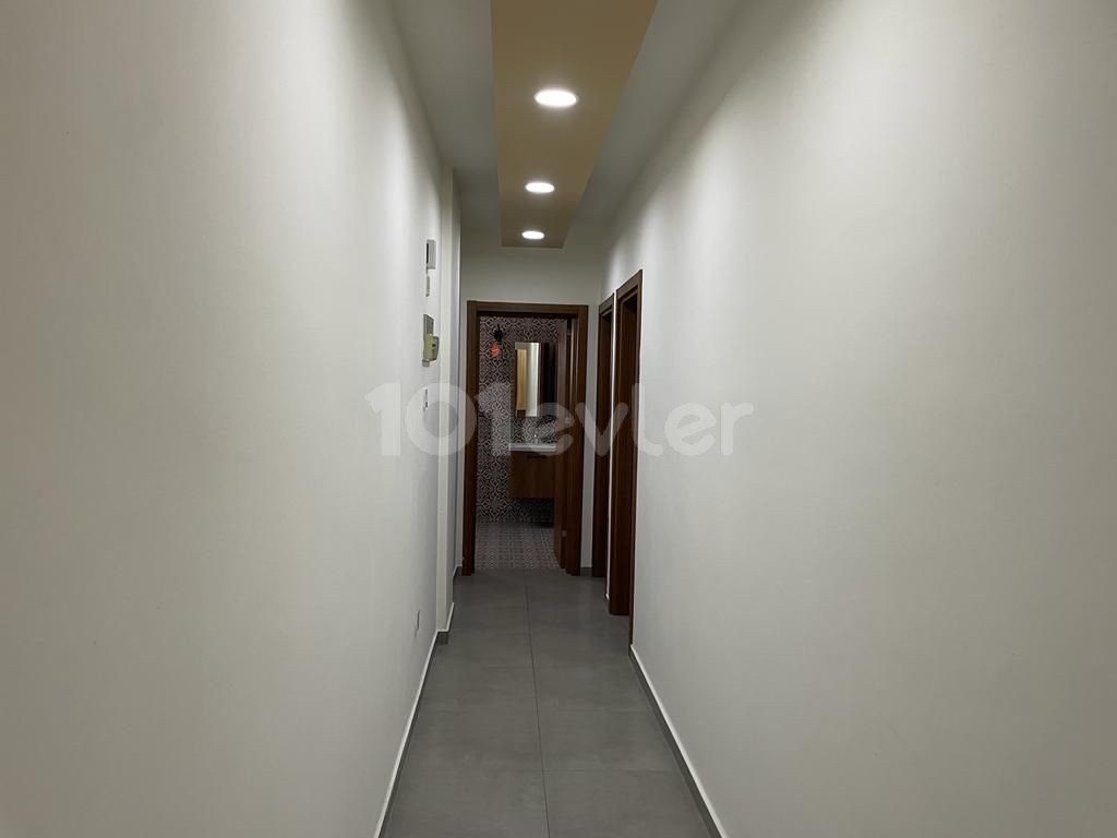 GİRNE MERKEZDE KİRALIK 2+1 DAİRE