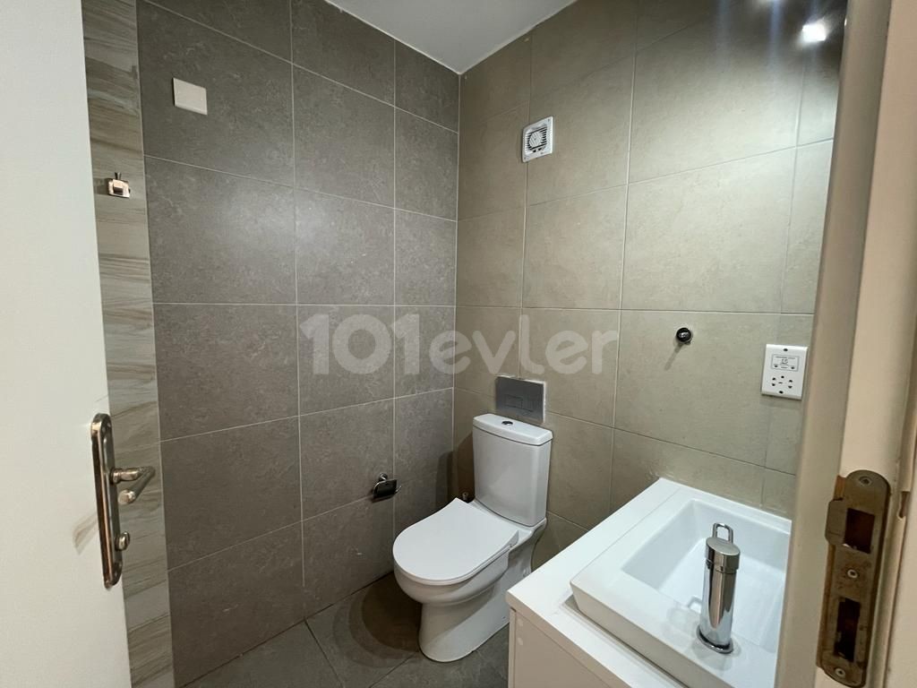 2+1 FULLY FURNISHED FLAT FOR RENT IN KYRENIA CENTER