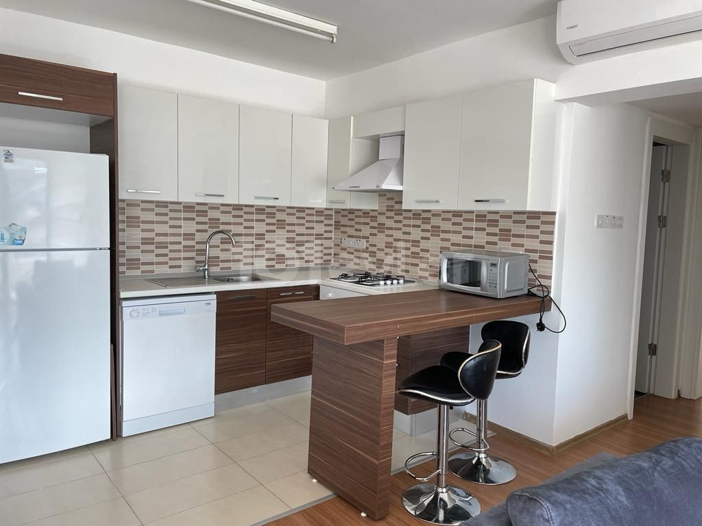 GİRNE MERKEZDE GÜVENLİKLİ SİTEDE 2+1 95 m² KİRALIK DAİRE