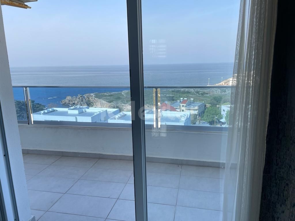 LARGE LUXURIOUS FURNITURE RENTAL WITH SEA VIEW IN THE CENTER OF KYRENIA 1+1