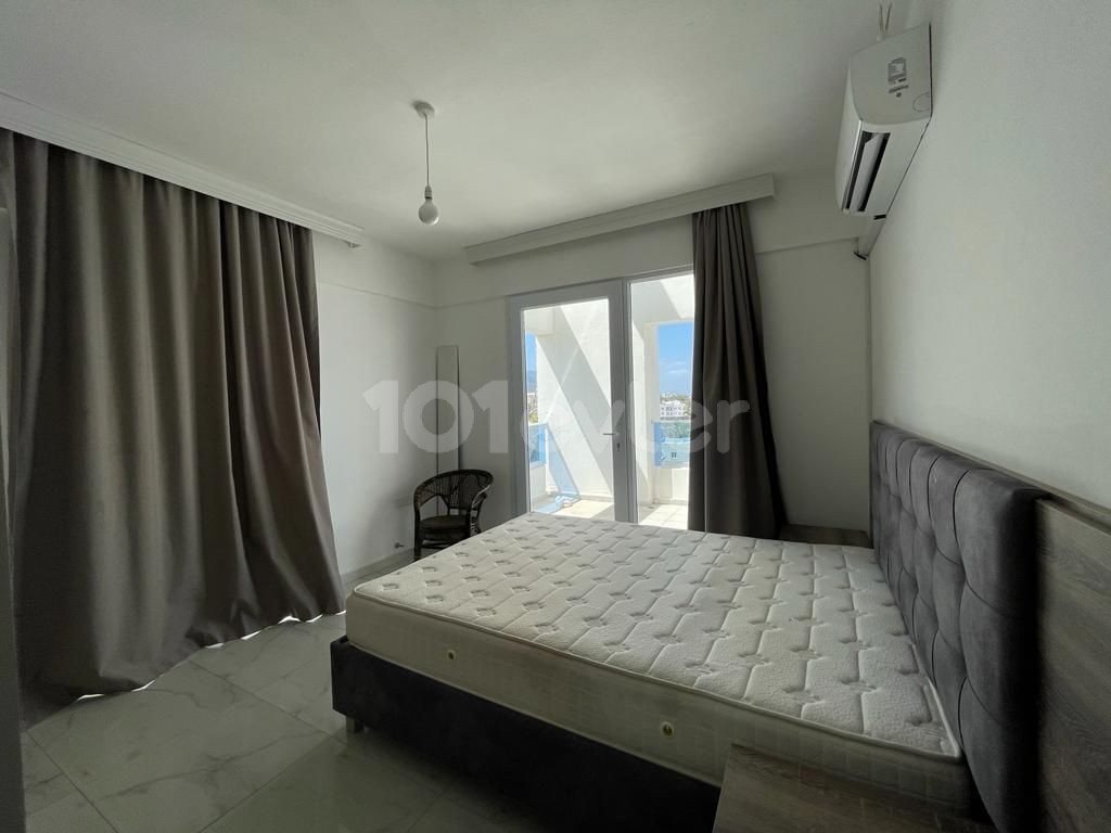 Luxurious 2+1 flat with mountain sea view in the center of Kyrenia