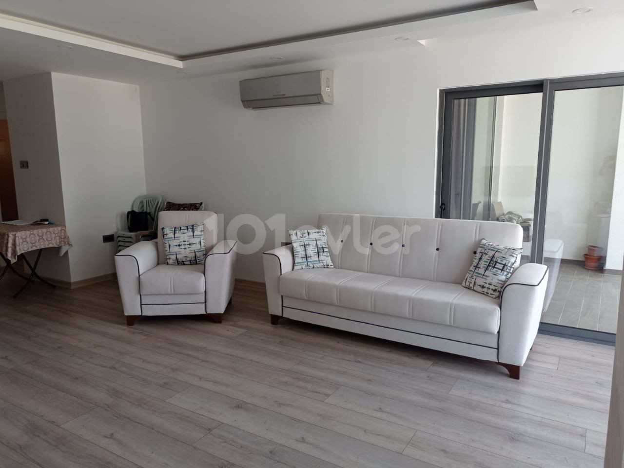 2-1 flat for rent in Kyrenia