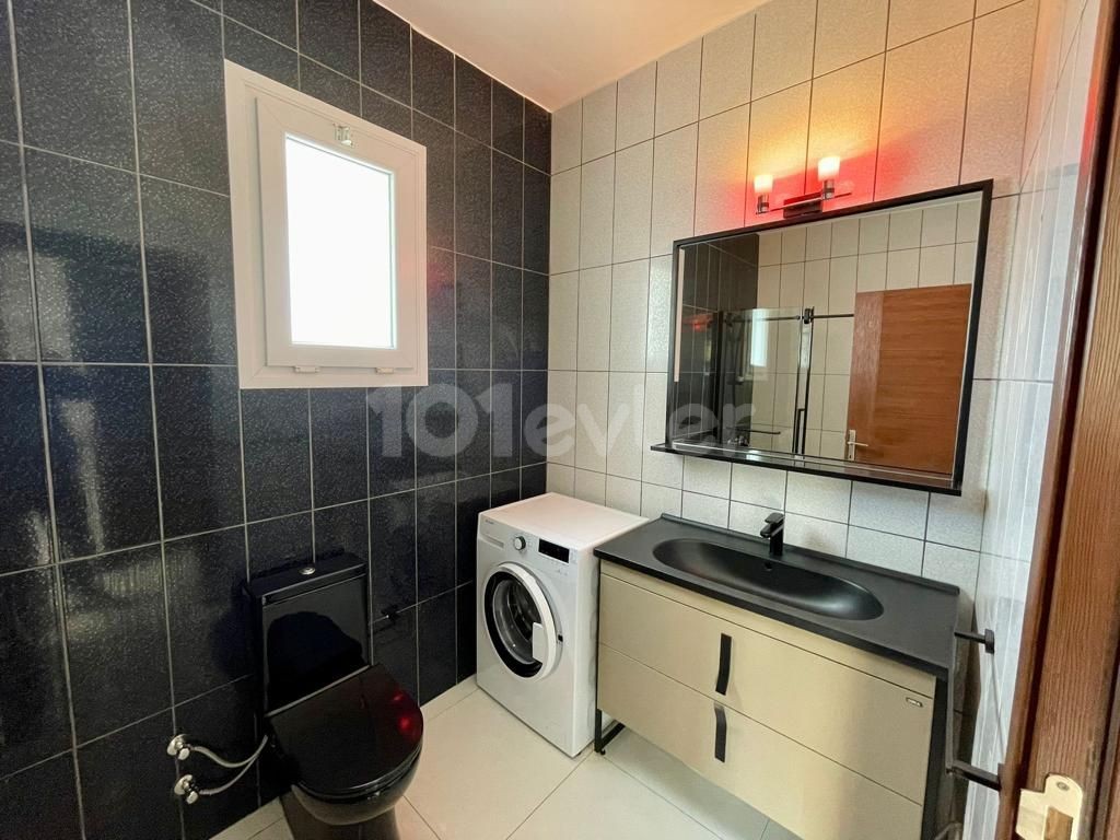 Girne merkez kıralık 3+1 penthouse