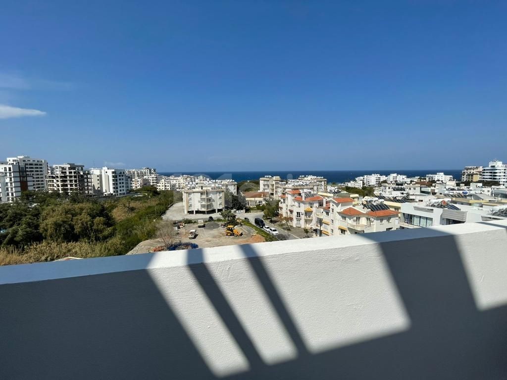 Kyrenia Zentrum 3+1 Penthouse zu vermieten