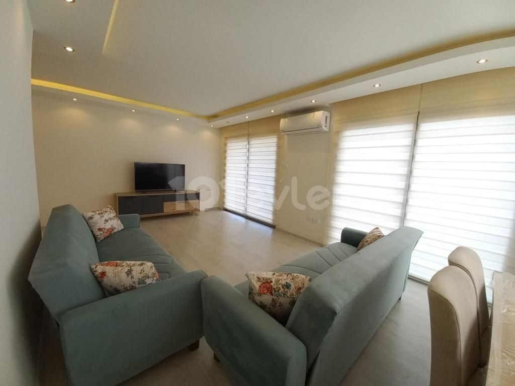 Luxury 3+1 penthouse with mountain sea view in the center of Kyrenia