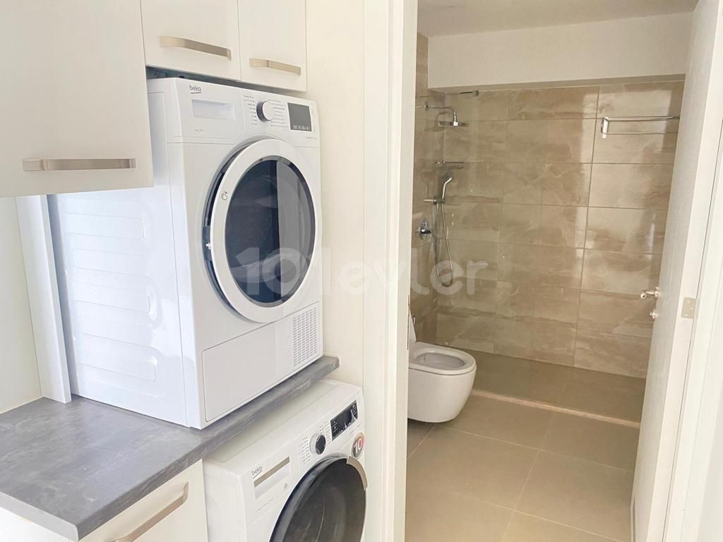 Girne merkezde lüks eşyalı 2+1 kiralık daire