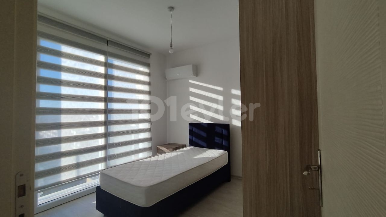 3+1 FLAT FOR SALE IN KYRENIA CENTER WITH SEA VIEW