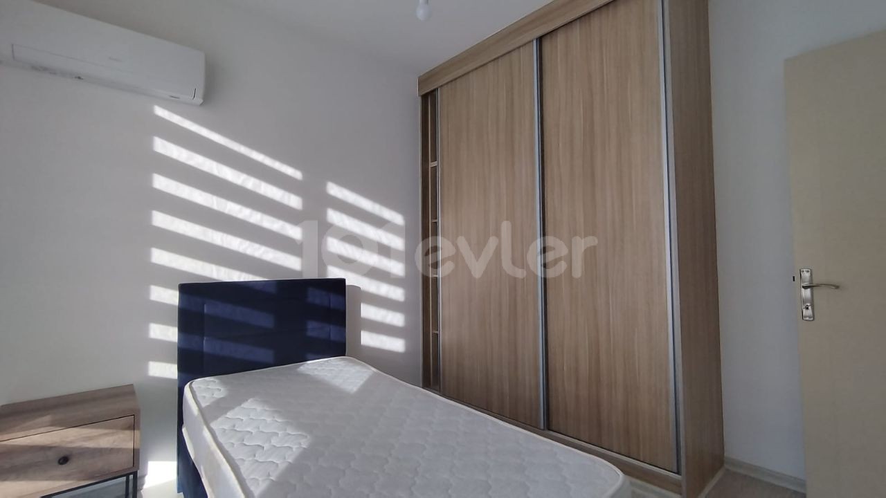 3+1 FLAT FOR SALE IN KYRENIA CENTER WITH SEA VIEW