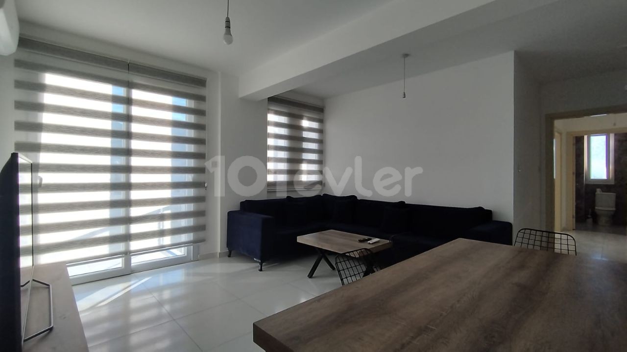 3+1 FLAT FOR SALE IN KYRENIA CENTER WITH SEA VIEW