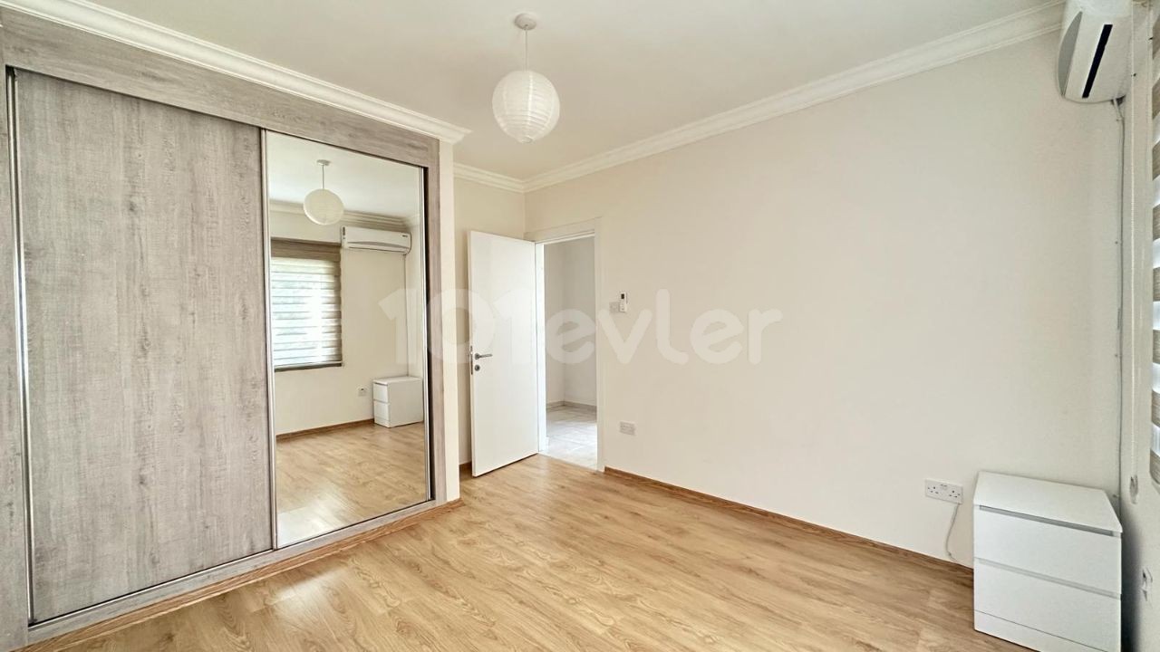 GİRNE MERKEZDE 1+1 SATILIK DAİRE