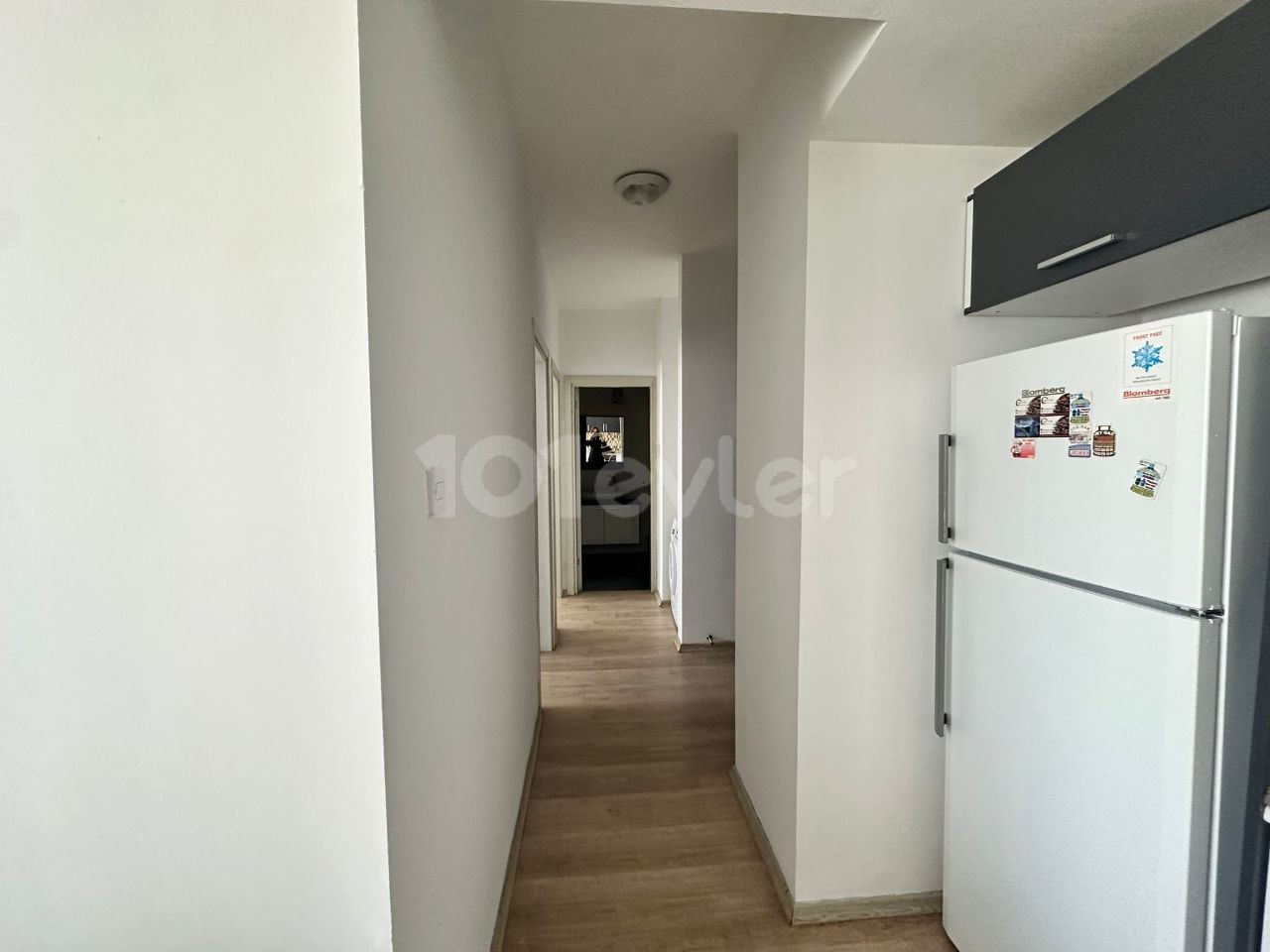 GİRNE MERKEZDE EŞYALI KİRALIK 2+1 DAİRE