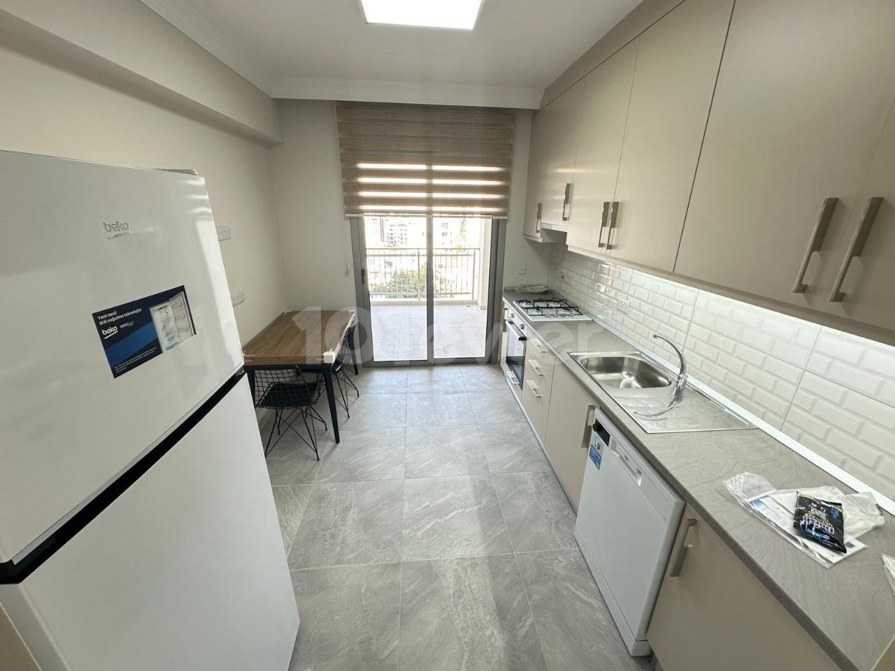 3+1 FLAT FOR RENT IN KYRENIA CENTER WITHIN THE SITE