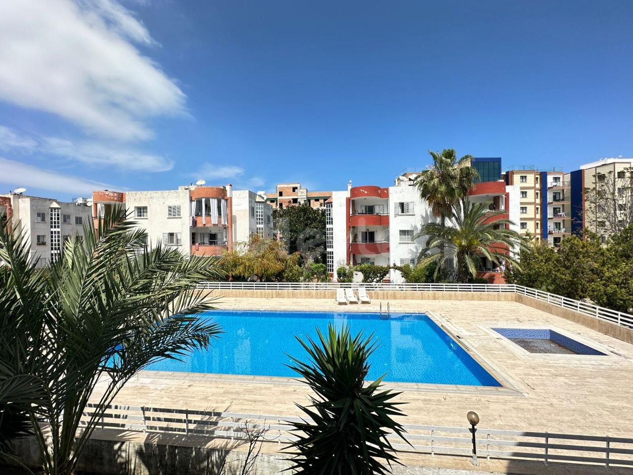 3+1 FLAT FOR RENT IN A SITE WITH POOL IN KYRENIA CENTER