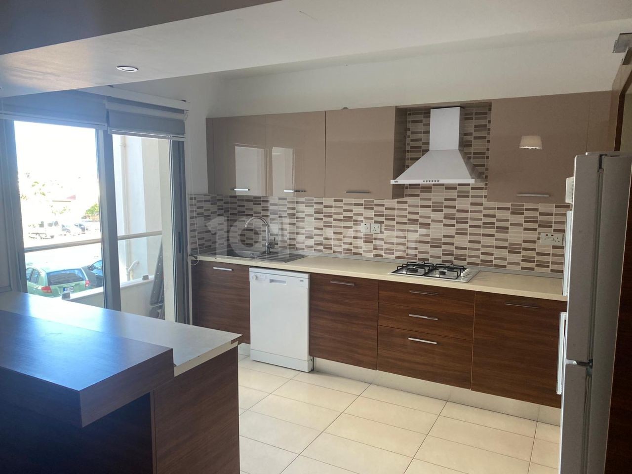 FULLY FURNISHED 3+1 FLAT FOR RENT IN KYRENIA CENTER