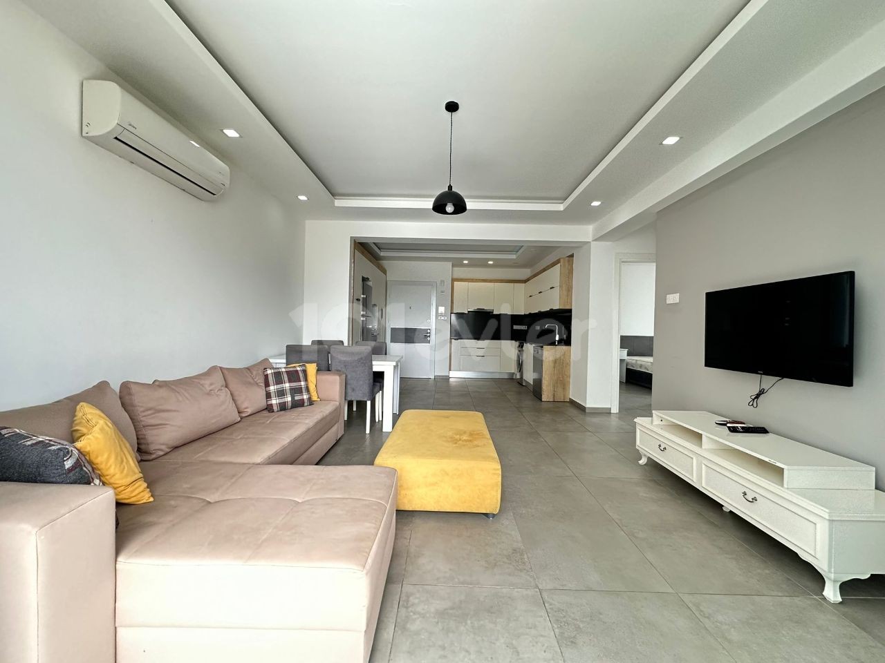 آپارتمان 2+1 در سایت مرکزی ماگوسا با استخر