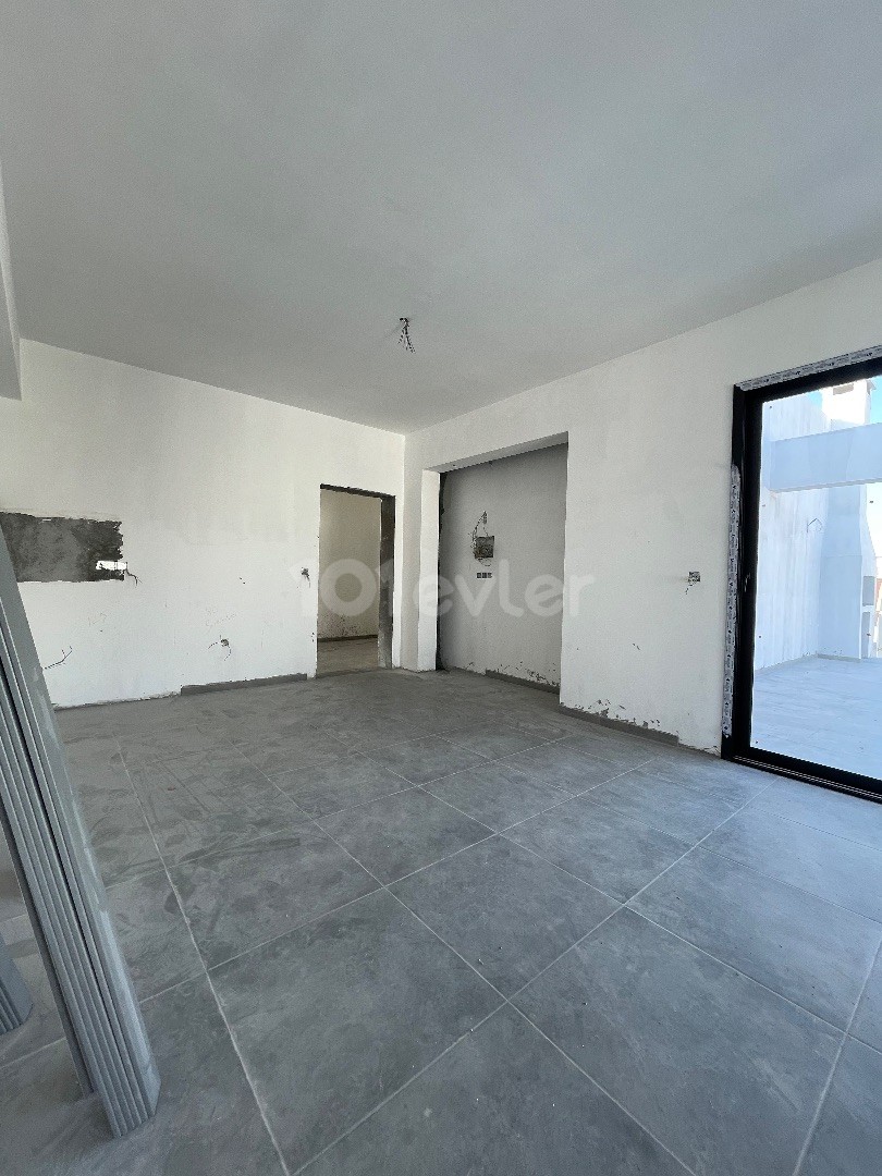 Wunderschönes Penthouse mit 2 Schlafzimmern und türkischem Titel in Gönyeli, Nikosia