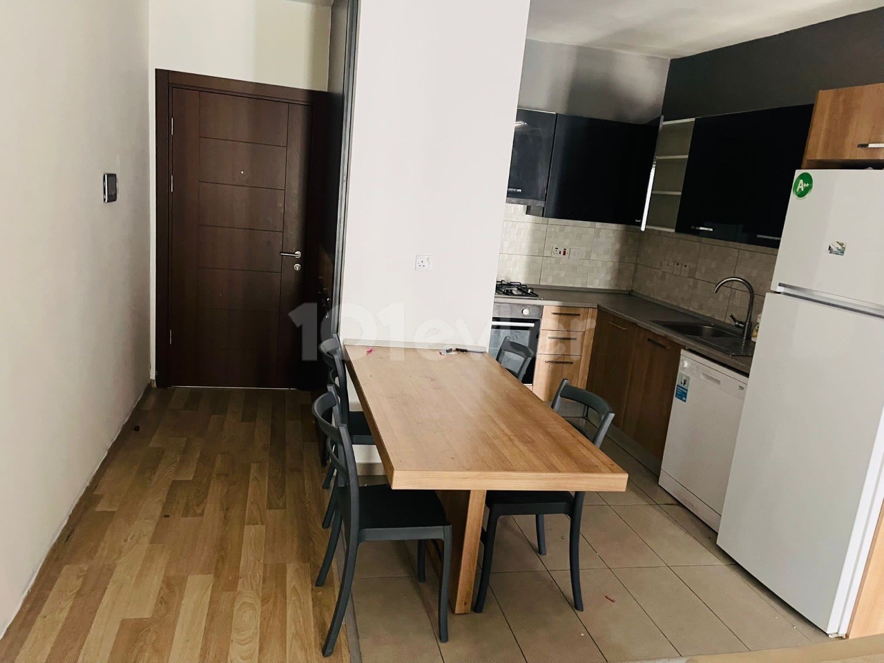 Schöne und bezugsfertige 2-1-Wohnung in Girne
